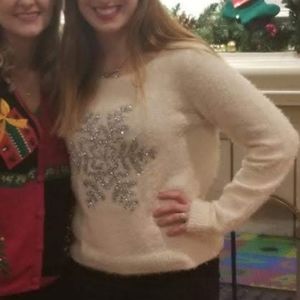 Adorable snowflake sweater!